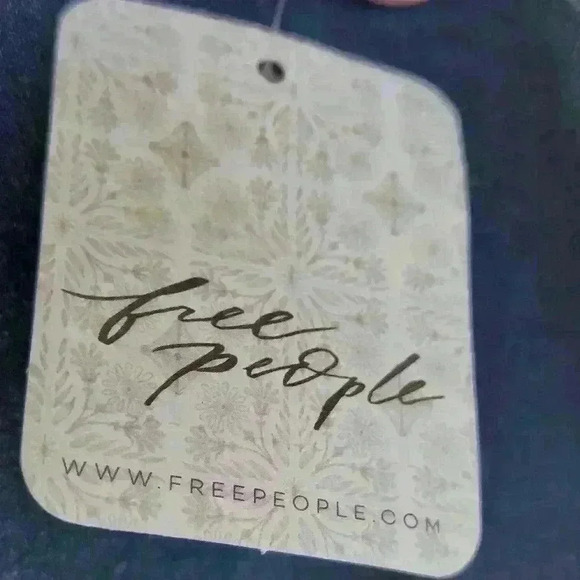 NWT We The Free High-Rise Bell Bottom Jeans - Picture 6 of 9